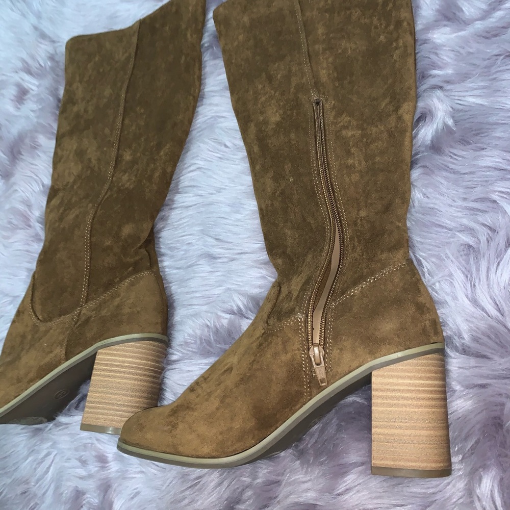 Brown heel boots